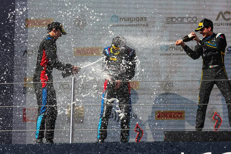 Leonardo Caglioni - 2025 - Car Racing - BMW, Ceccato Racing, BMW Italy, BMW M4 GT3, Campionato Italiano GT - foto 20