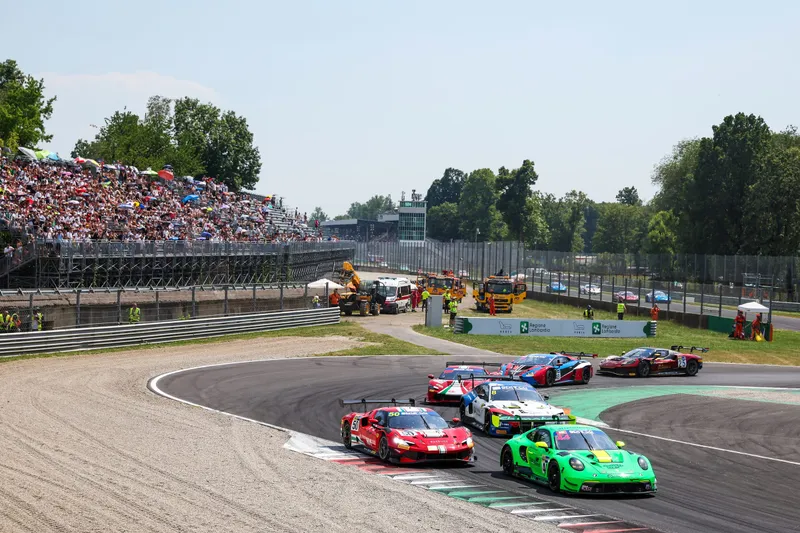 Leonardo Caglioni - 2026 - Car Racing - Ebimotors, Porsche, Campionato Italiano GT, Porsche 911 GT3 R - foto 12